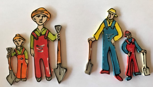 farmers-with-spade